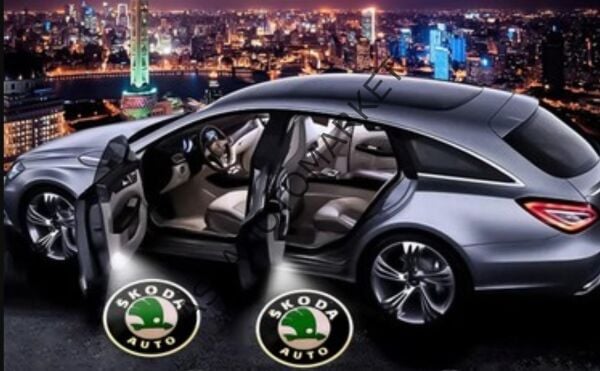 PİLLİ KAPI ALTI LOGOSU SKODA