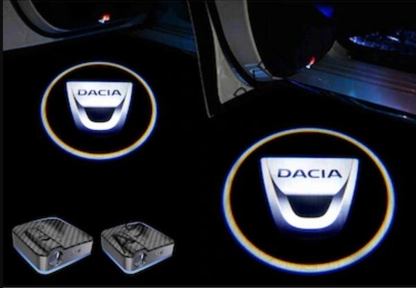 PİLLİ KAPI ALTI LOGOSU DACİA