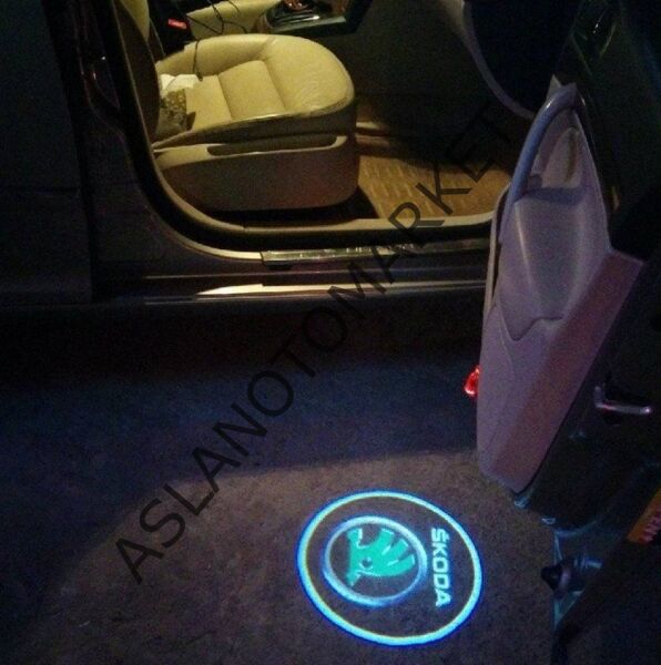 KAPI ALTI LOGO SKODA SUPER B